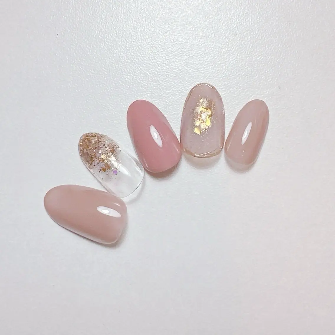 ミディアム ハンドネイル 完全個室ネイル サロンLuana +のネイルデザイン