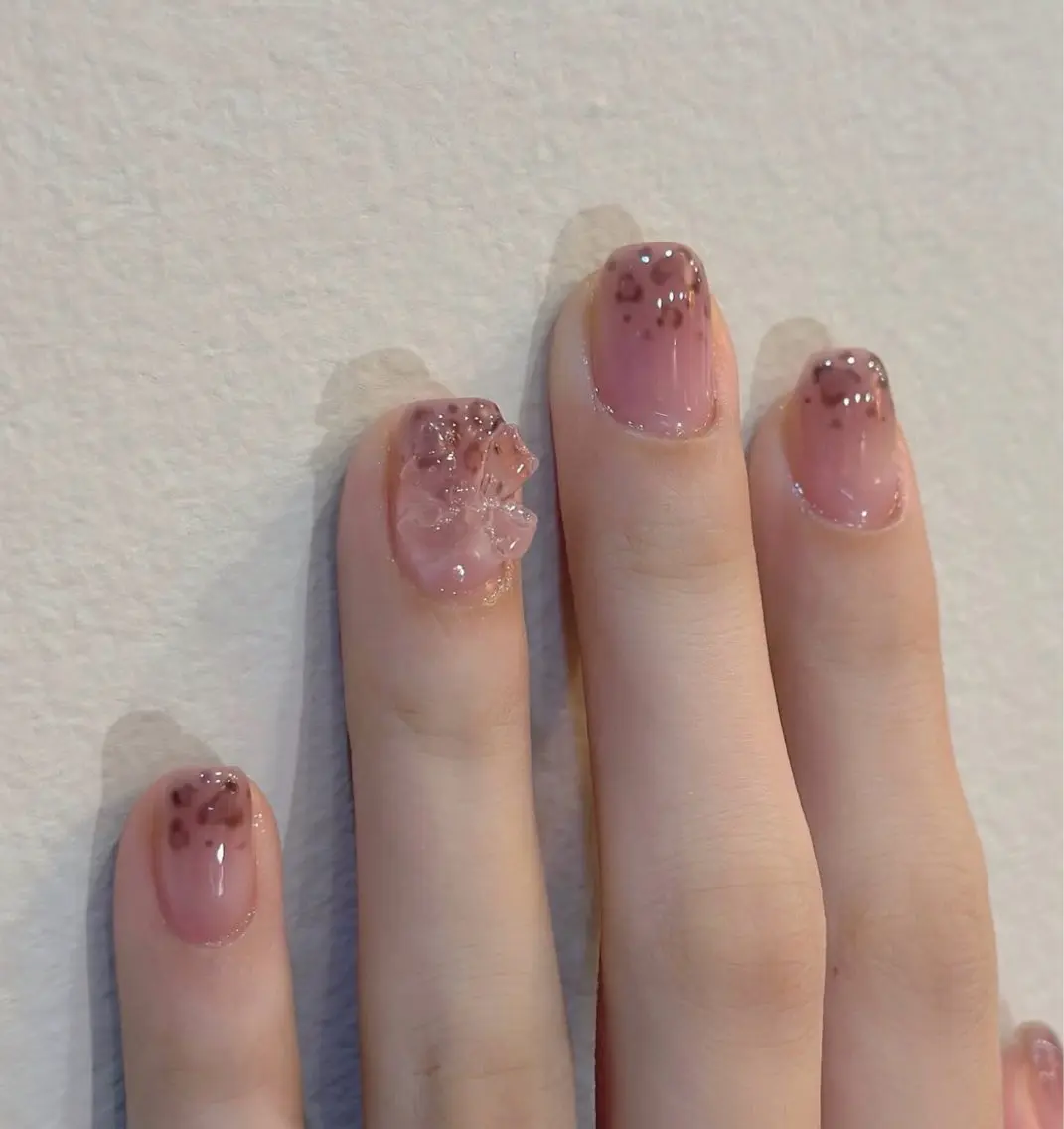 ネイル アートネイル ジェルネイル キラキラネイル ニュアンスネイル シンプルネイル ハンドネイル Ryu Nail NekoChanのネイルデザイン