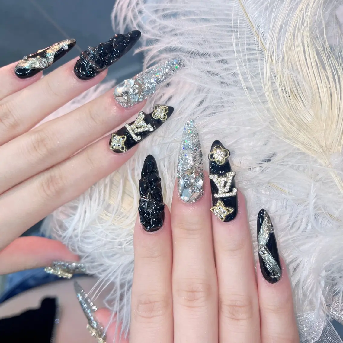 ネイル Glow Nail スカルプ専門店のネイルデザイン