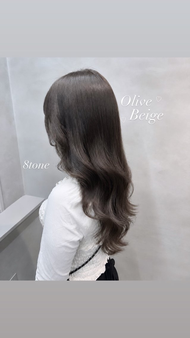ロング カラー グレージュ オリーブグレージュ オリーブグレー ヘアカラー トリートメント girly上品ヘア 🎀/ベージュikuのヘアスタイル