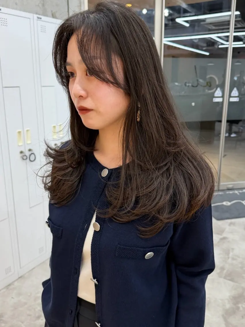 セミロング カラー ブラウンカラー レイヤーカット ブリーチ/ベージュ 💕/momoaのヘアスタイル