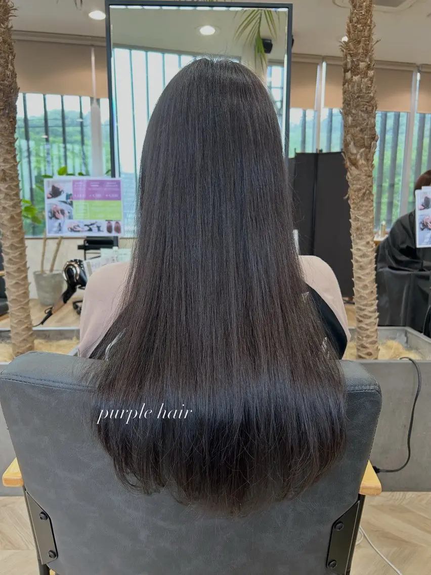 ロング パープルカラー ヘアカラー 後藤 ちなつのヘアスタイル