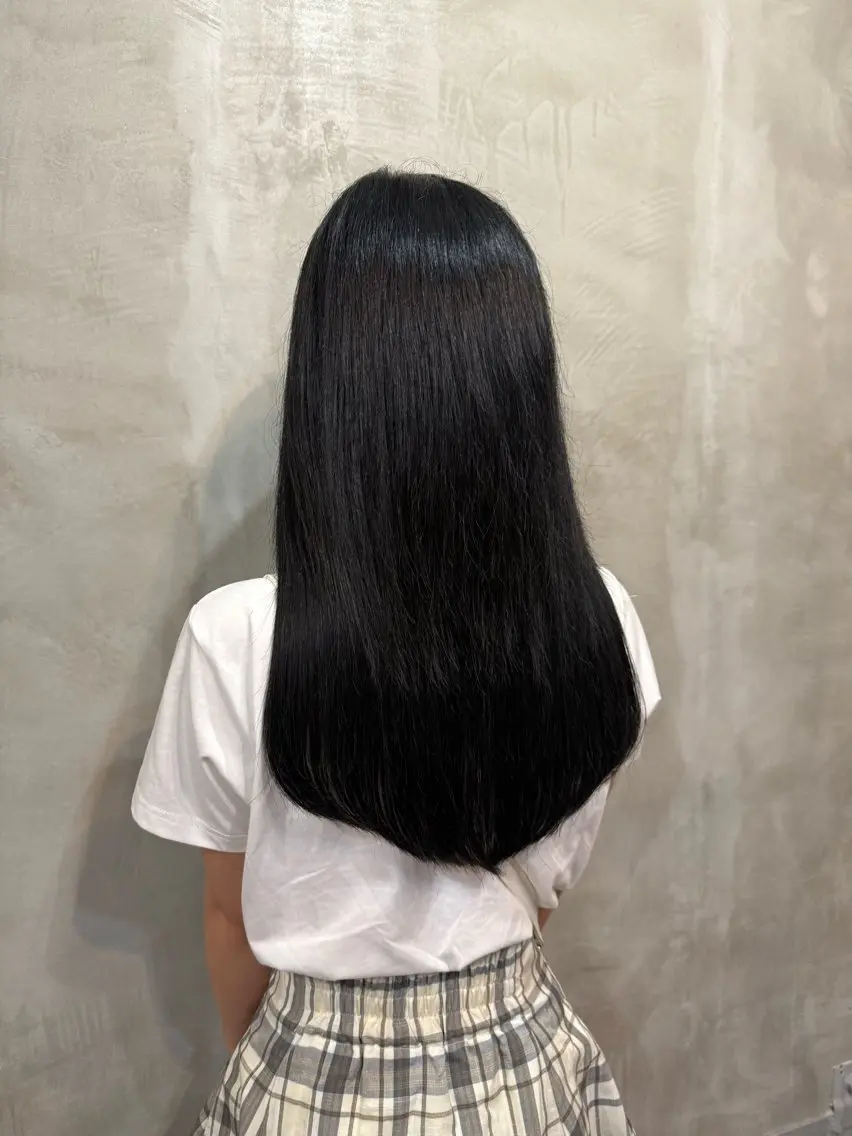ロング 吉岡 輝要のヘアスタイル