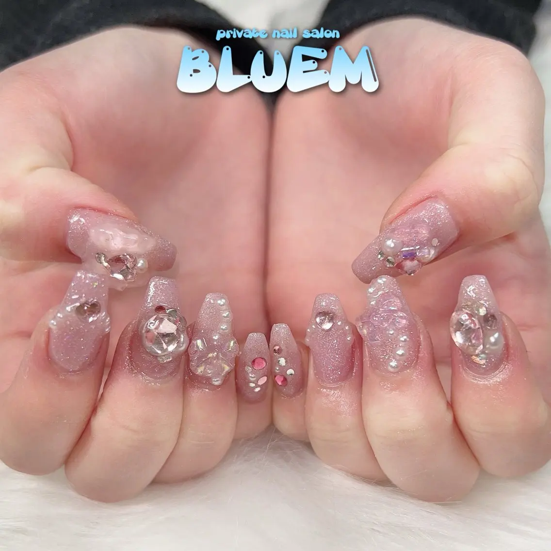 ネイル ハンドネイル BLUEM なな🐶のネイルデザイン