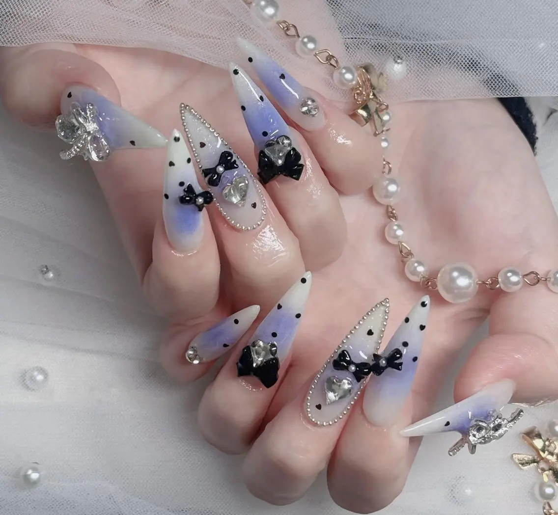 ネイル オーロラネイル チークネイル フットネイル ジェルネイル 韓国ネイル ハンドネイル Hbaby nailのネイルデザイン
