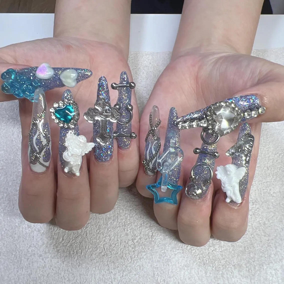ネイル ロングネイル ハンドネイル nail l_yukiのネイルデザイン