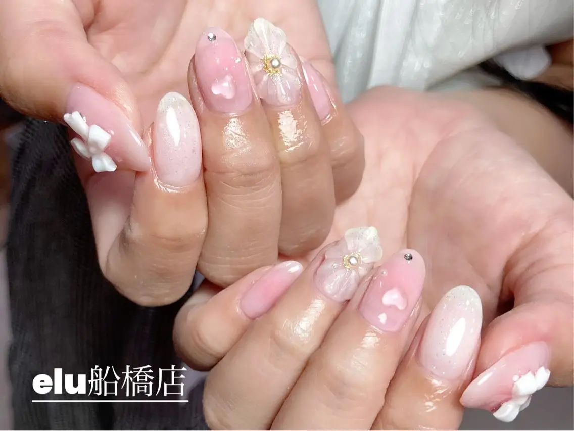ネイル elu :nail&eyeのネイルデザイン