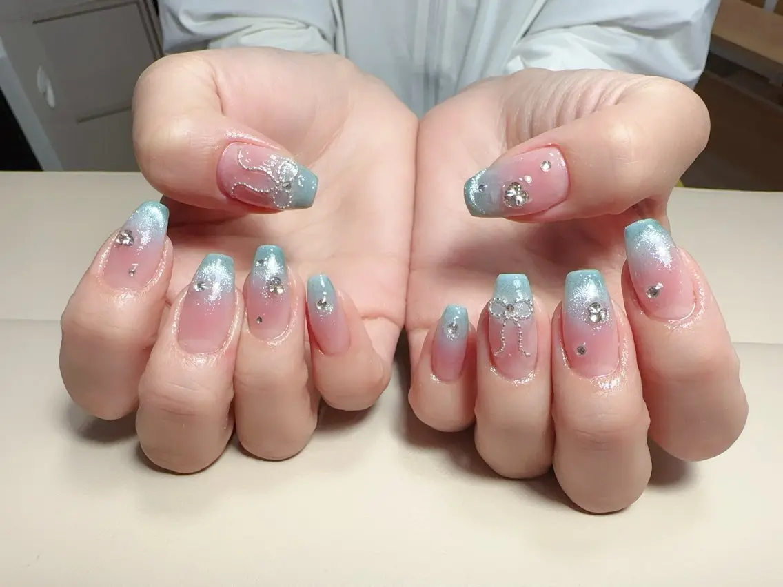 ネイル ハンドネイル NAIL CIRCLESのネイルデザイン