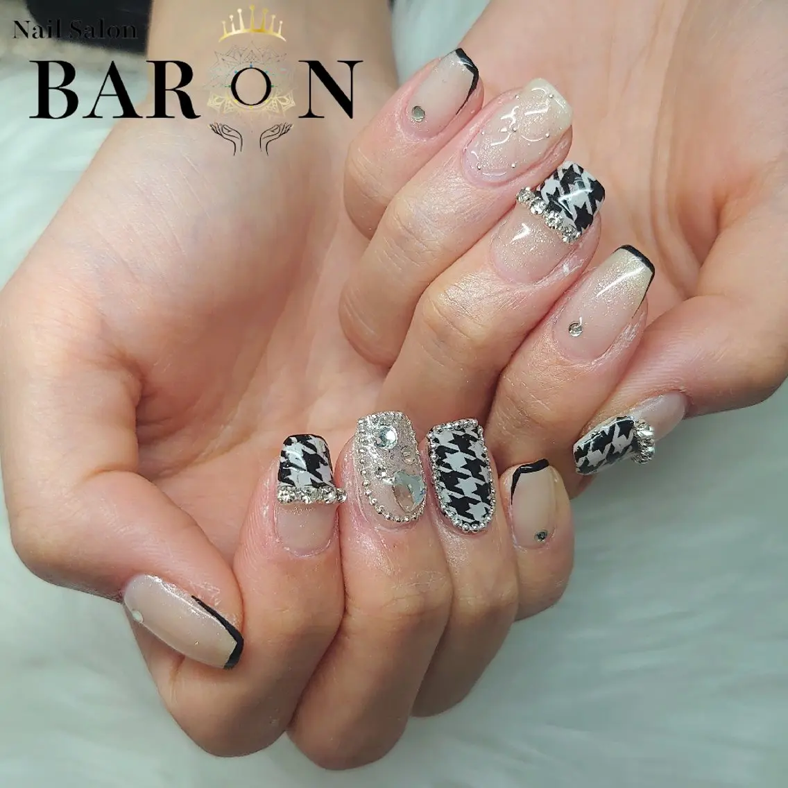 ネイル フレンチネイル 持ち込み ♛BARON♛ AOIのネイルデザイン
