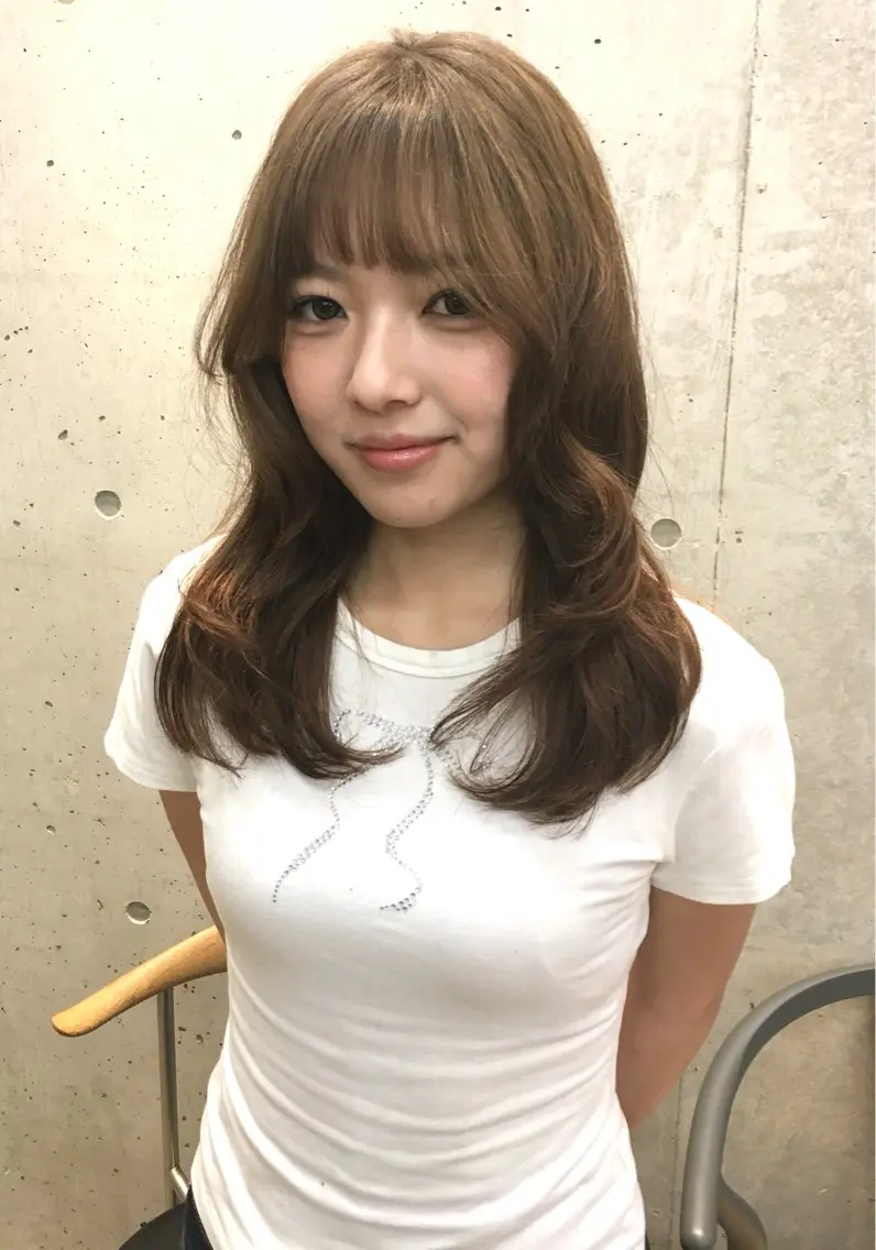 ミディアム カラー ヘアカラー KAAI ㅤのヘアスタイル