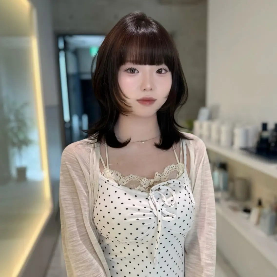 ミディアム ヘアカラー karina🌿レイ ヤーカット/髪質改善のヘアスタイル