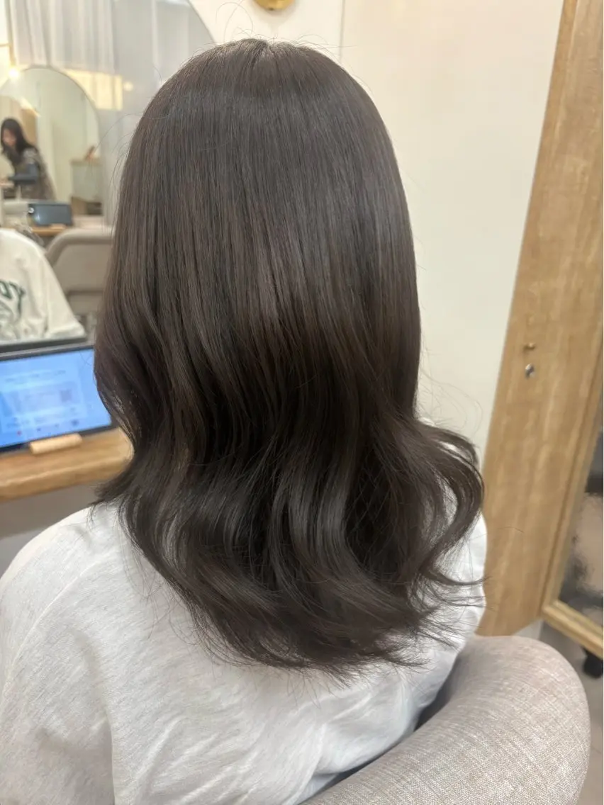 ミディアム カラー アッシュ 透明感カラー オレンジ Haruka ハルカのヘアスタイル