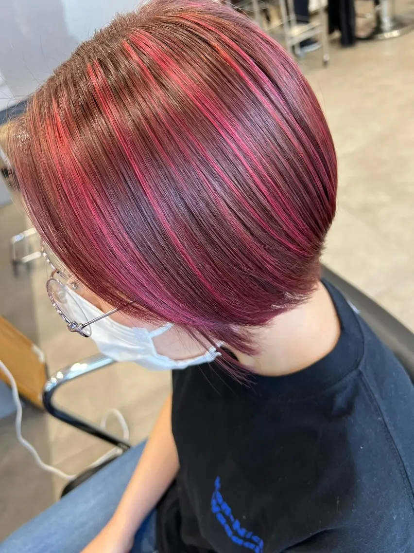 ショート カラー ハイライトカラー ピンクカラー レッドカラー ハイライト ブランシェ小幡駅前店 森樹のヘアスタイル