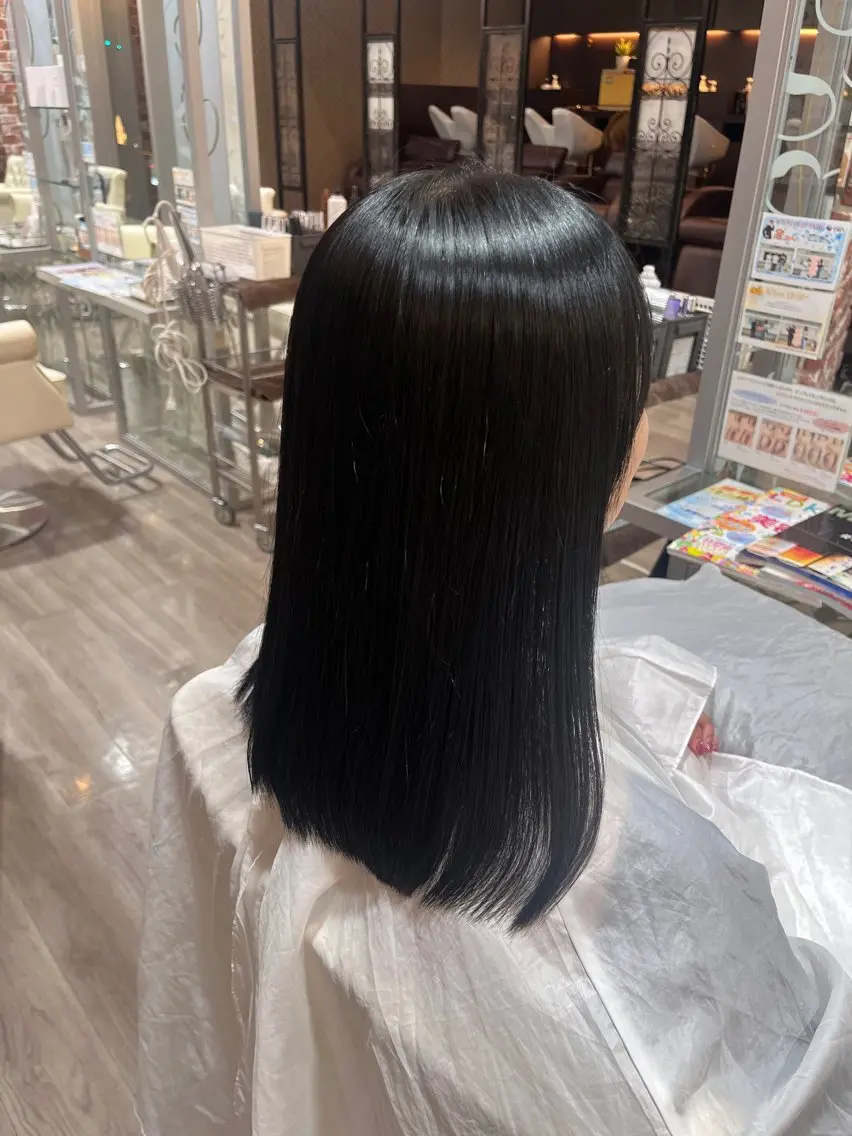 セミロング カラー WiLL梅田店 荒堀 結香のヘアスタイル