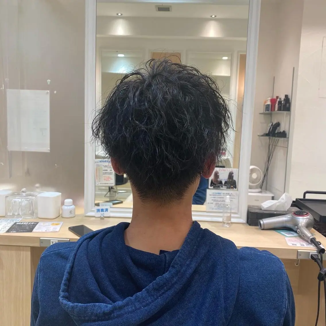 ショート パーマ メンズ カット パーマ メンズ特化型美容師 栗山勇人のヘアスタイル