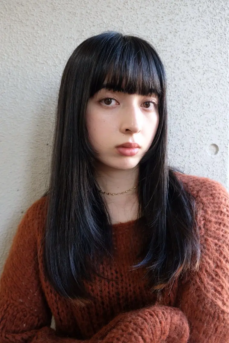 ロング 顔まわりレイヤー 顔周りカット レイヤーカット 伊藤 世羅のヘアスタイル