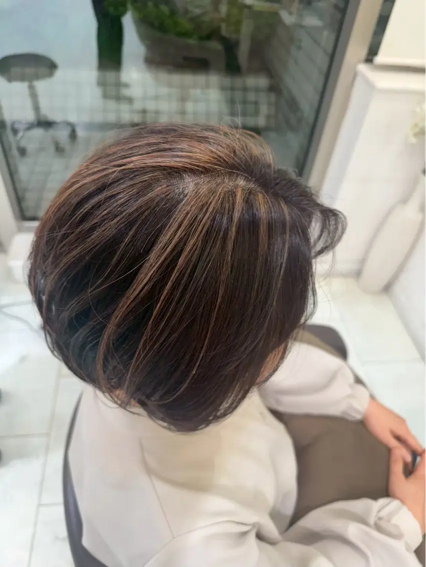 🫧白髪ぼかしハイライト＋内部補修トリートメント🫧の写真