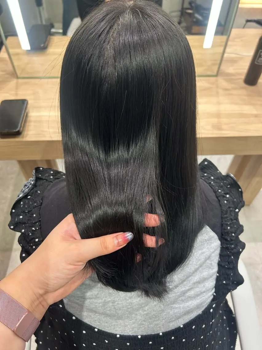 ミディアム カラー 透明感カラー 縮毛矯正 ヘアカラー ゆいな/明るめカラー /艶カラー/髪質改善のヘアスタイル
