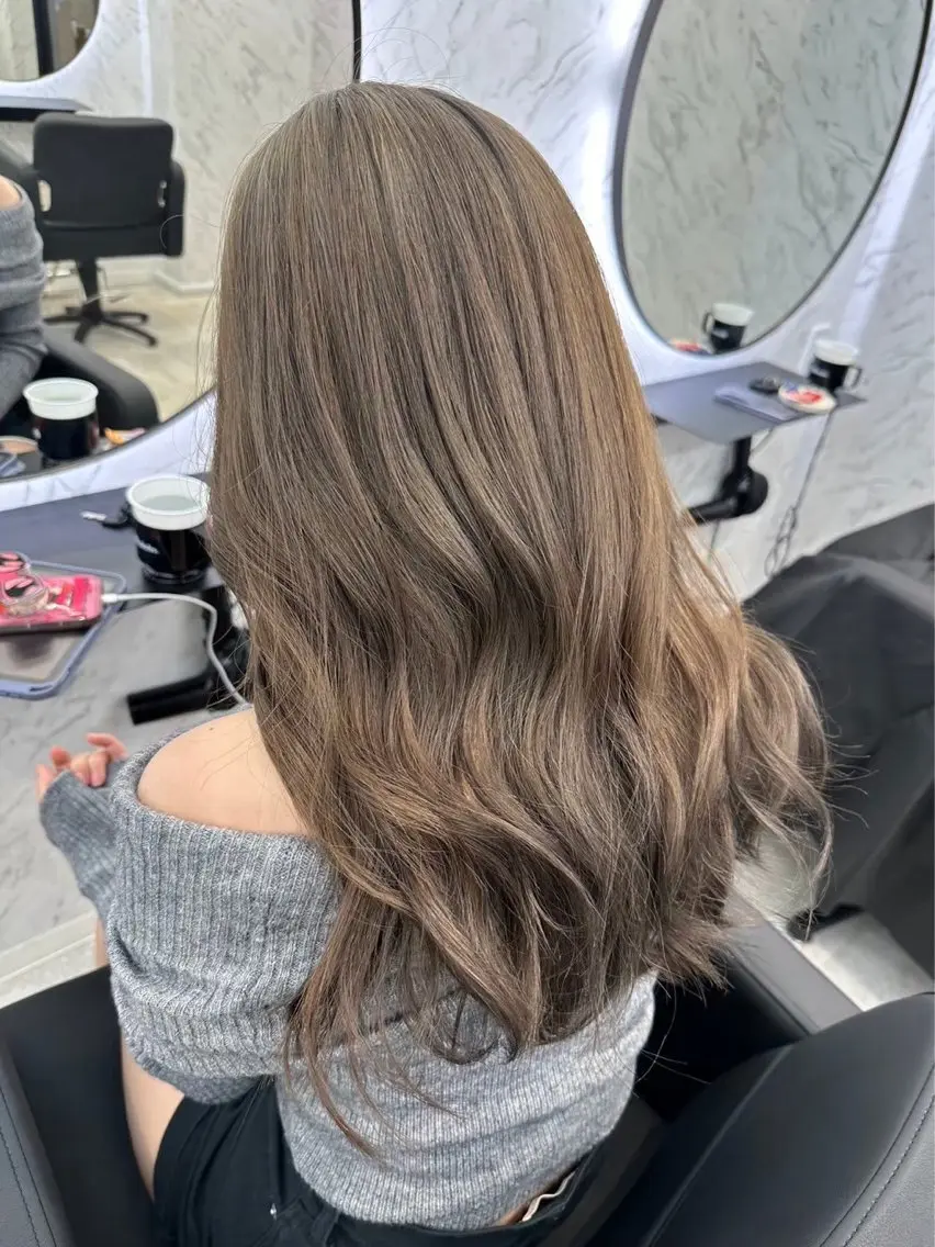 ロング カラー ベージュカラー カット¥1100 ✂️MIUのヘアスタイル
