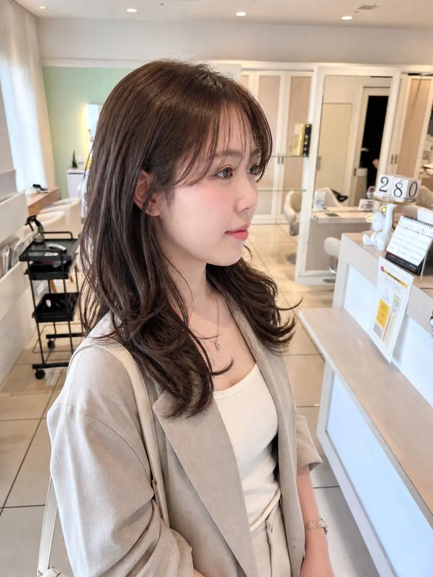 セミロング カット ヘアカラー トリートメント 金子 直樹のヘアスタイル
