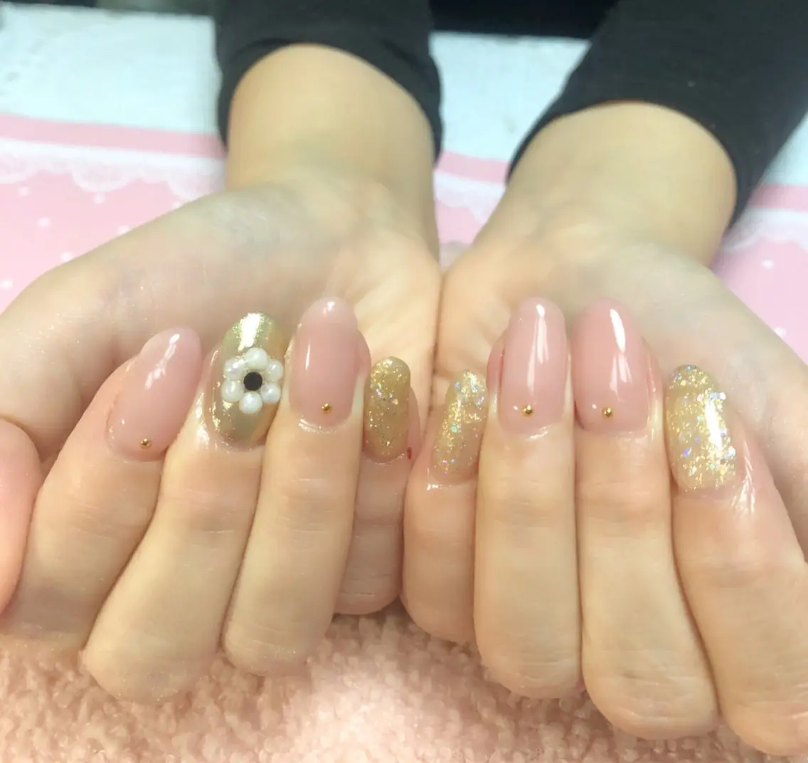 ネイル ＧＬAD グラットのネイルデザイン