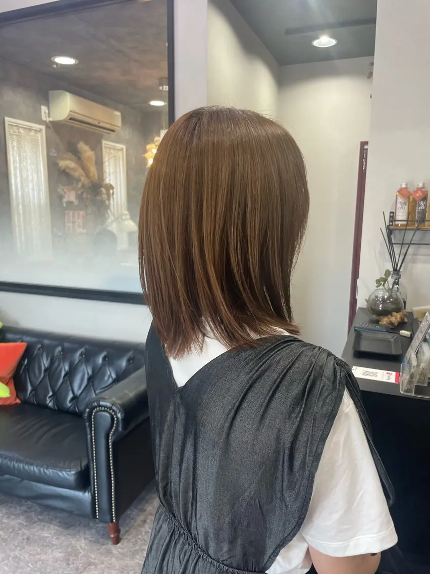 ミディアム カット 友滝 真菜美のヘアスタイル