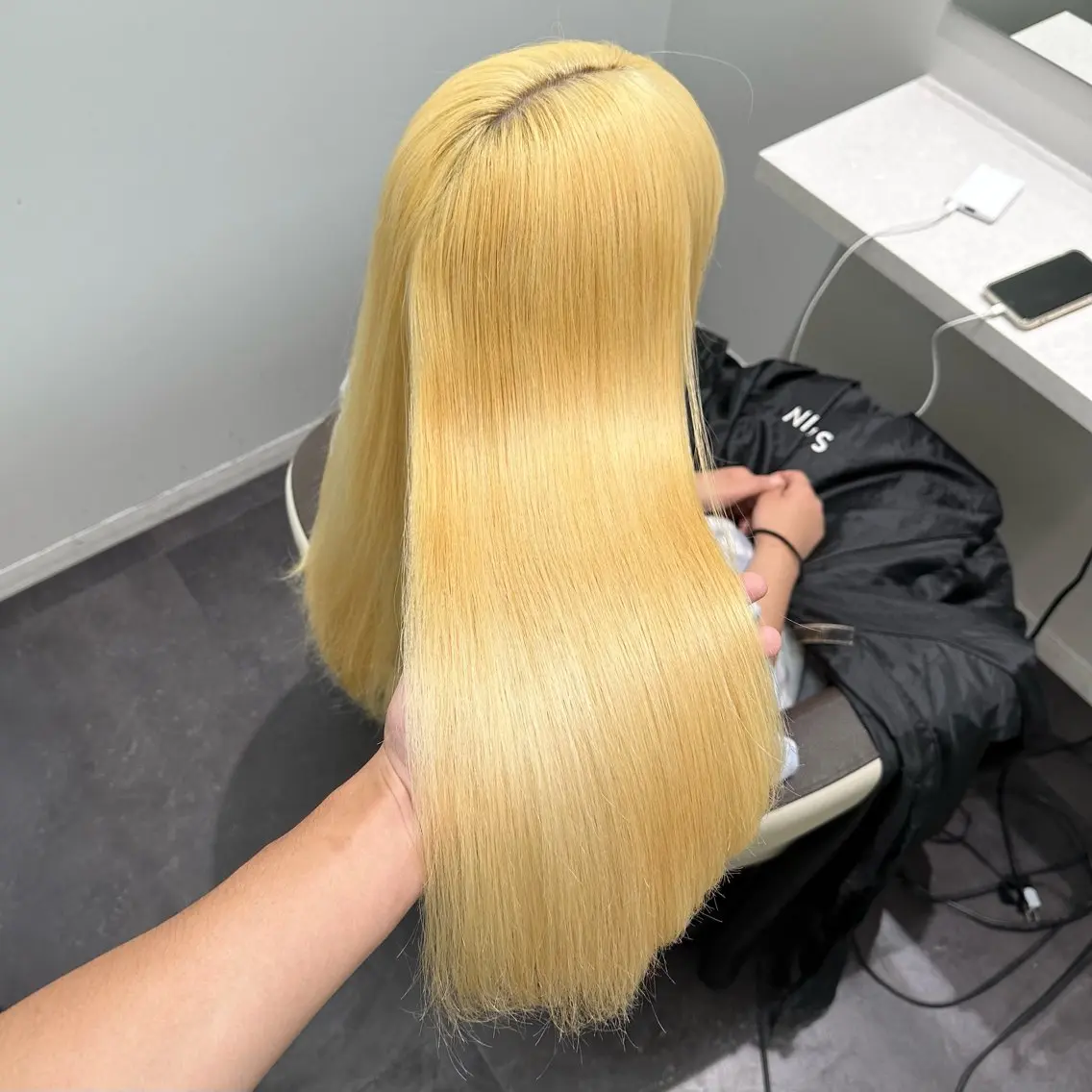 ミディアム カラー カット ヘアカラー 💫艶ハイトーン×髪 質改善💫リュウトのヘアスタイル