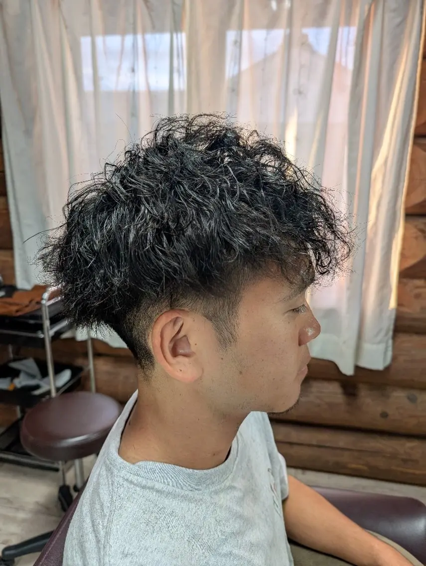 ショート パーマ メンズ カット パーマ 本田 圭輔のヘアスタイル