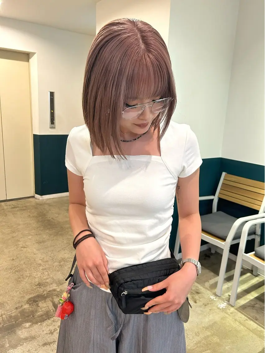 ショート カラー 切りっぱなしボブ ベージュカラー ラベンダーカラー ラベンダーベージュ ボブ カット ヘアカラー カラーリスト菅野 竜矢🌈のヘアスタイル