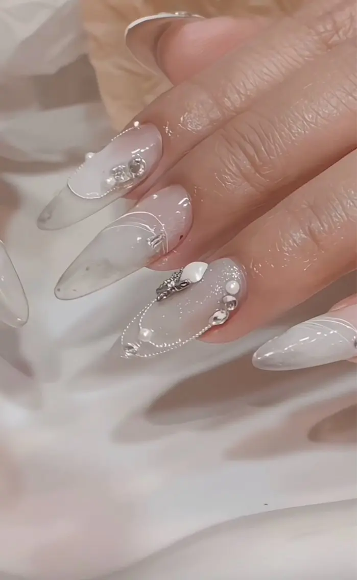 ネイル ハンドネイル Tina Nailstudioのネイルデザイン