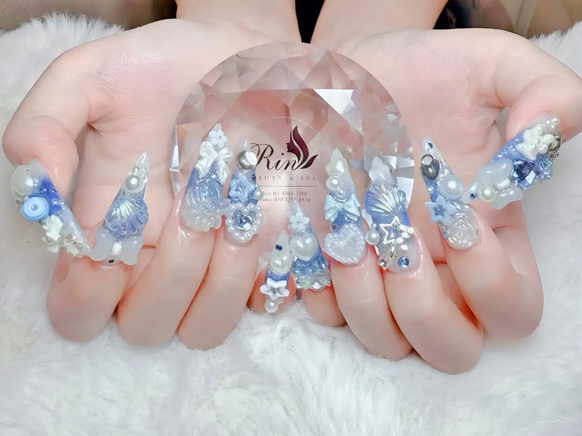 ネイル アートネイル フレンチネイル キラキラネイル 韓国ネイル 水色 ハンドネイル Rin Nail 新大久保店のネイルデザイン