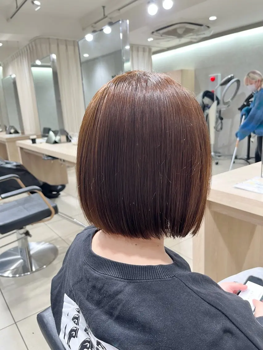 ショート カラー ブリーチ ダブルカラー ボブ 髪質改善 ヘアカラー トリートメント 巖本 真希のヘアスタイル