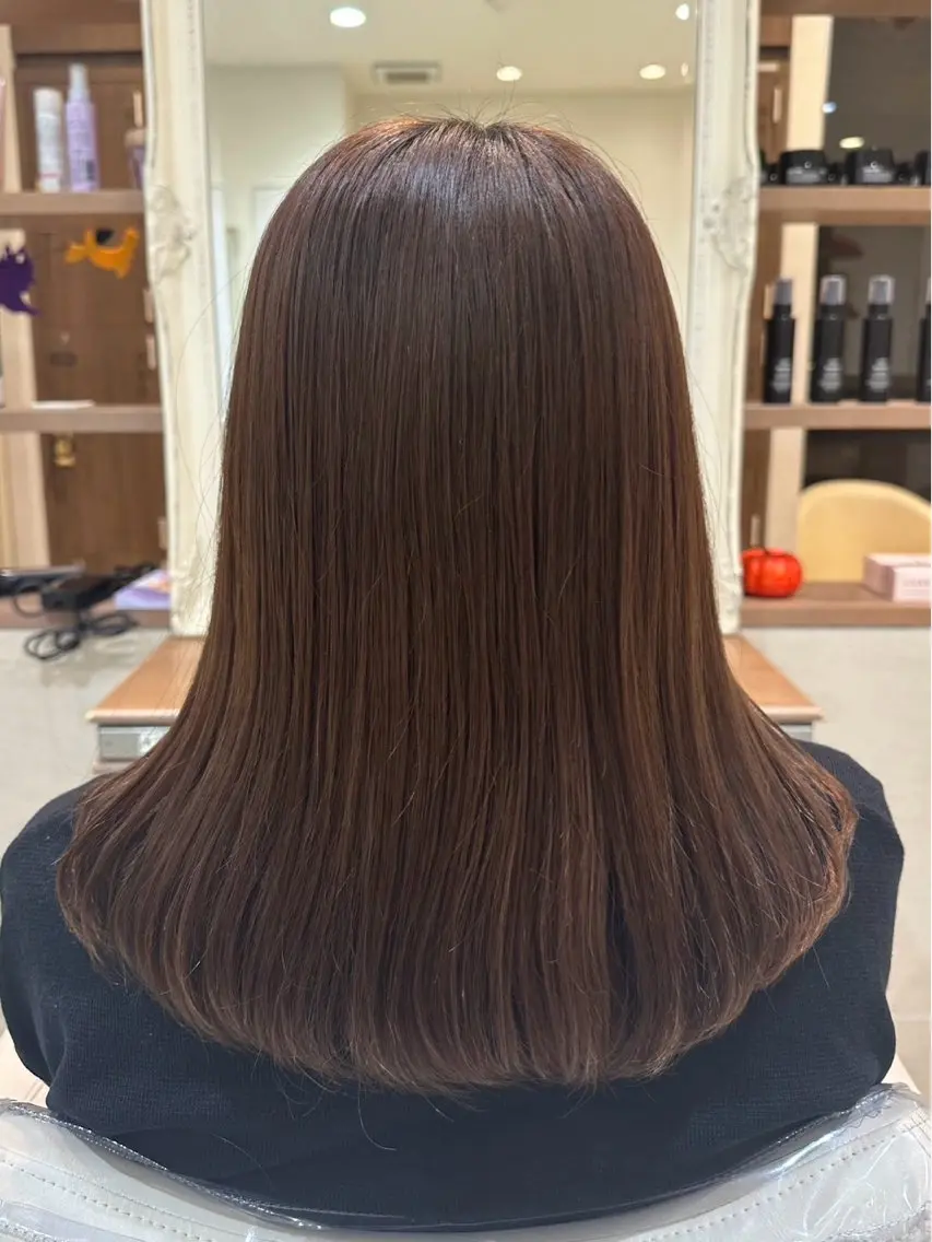 セミロング 縮毛矯正 川端 芽衣のヘアスタイル