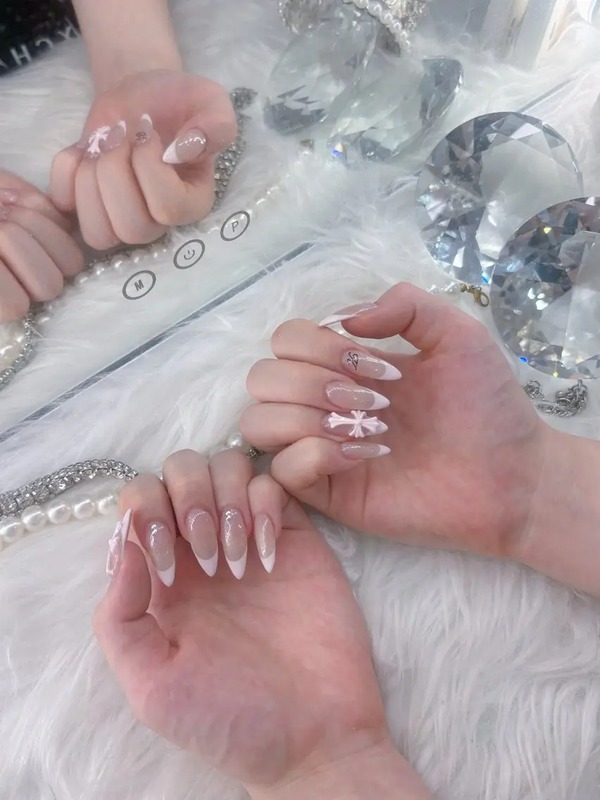ネイル ハンドネイル Ammy  AISHA💞のネイルデザイン