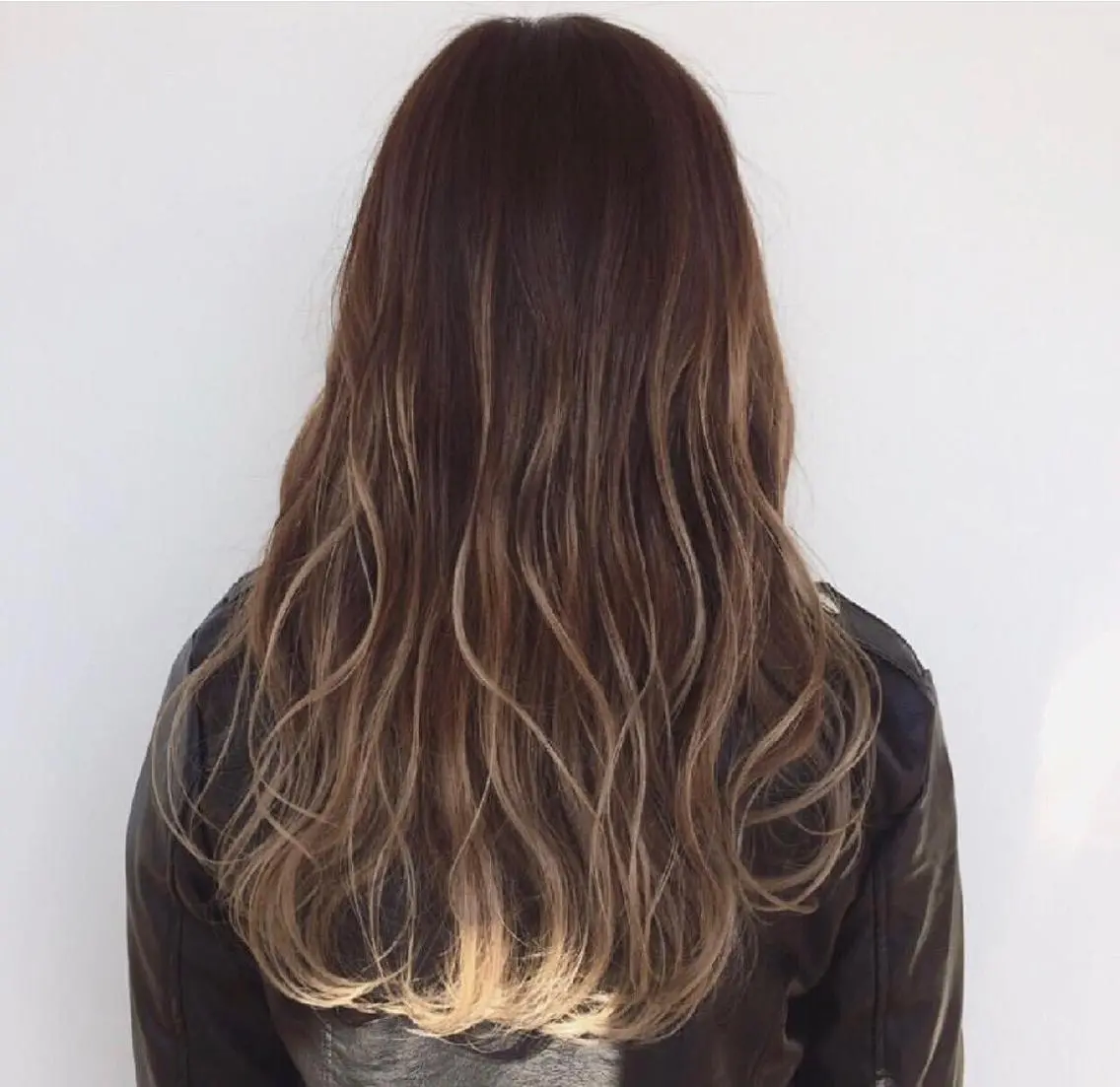 セミロング カラー looker ルーカーのヘアスタイル