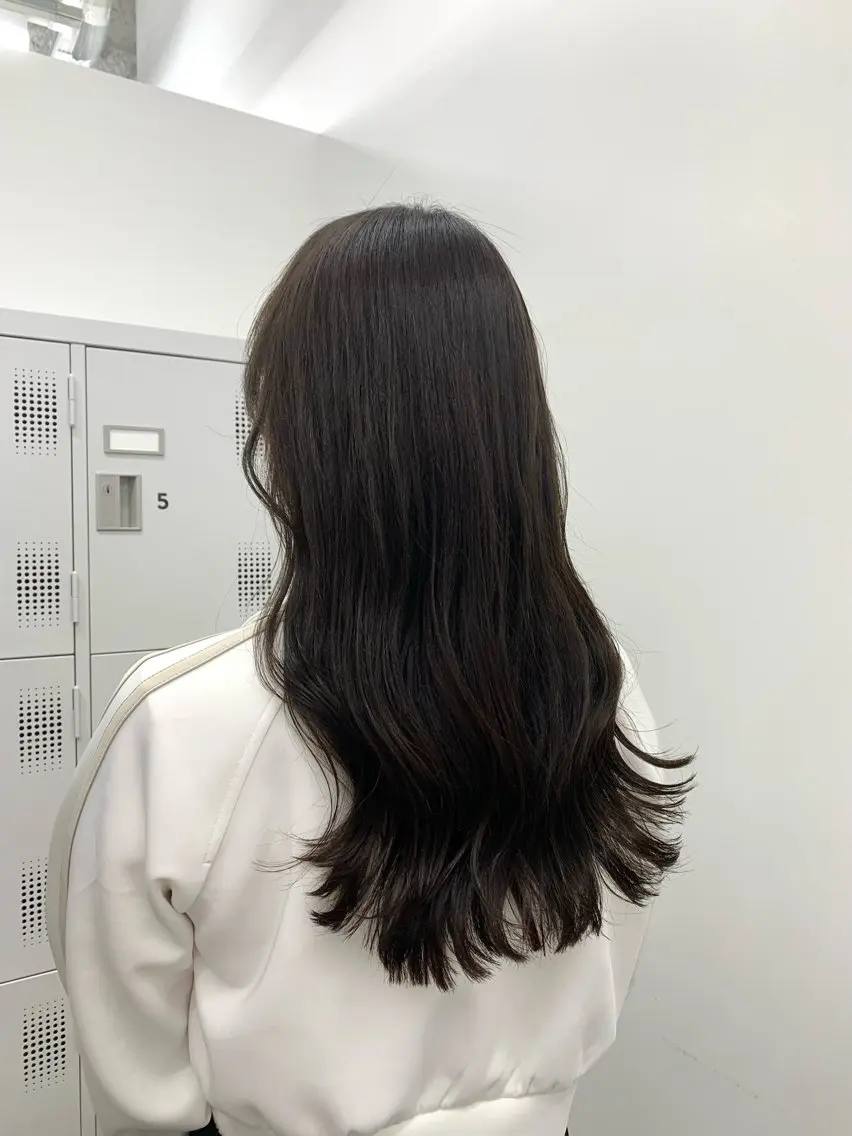 セミロング カラー 本格ヘッドスパ🌿 ×ヘア 佐藤のヘアスタイル