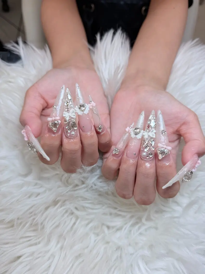 ネイル ハンドネイル ハンドケア Anh Nail 歌舞伎町のネイルデザイン