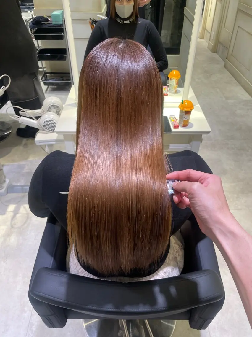 ロング カラー ブリーチ 透明感カラー ダブルカラー ブリーチなしカラー 縮毛矯正 カット ヘアカラー 縮毛矯正 トリートメント ブリーチなし/カラー 専門店ASOBIのヘアスタイル