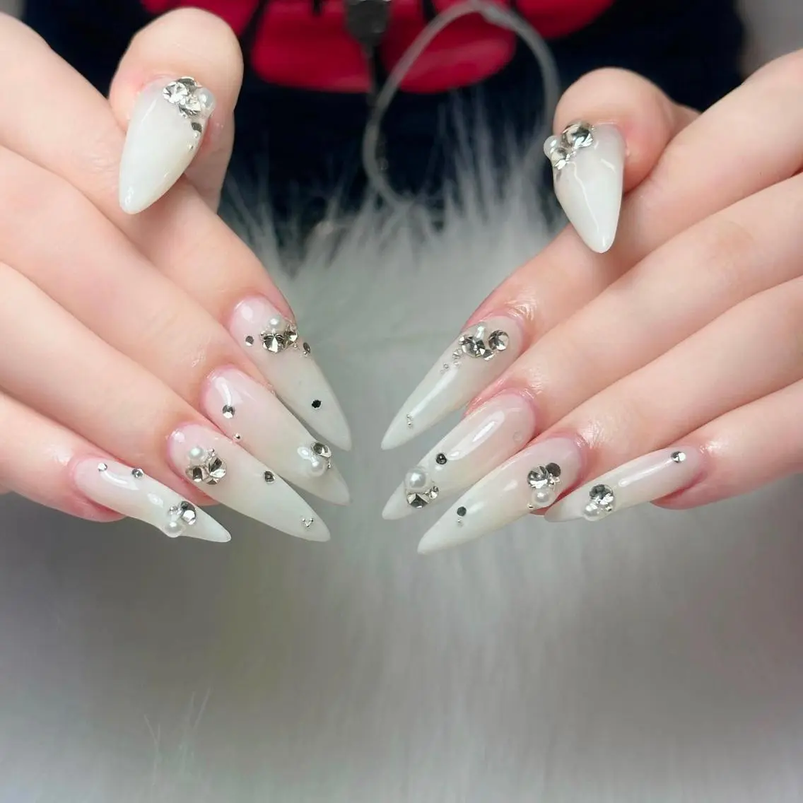 ネイル 韓国ネイル ロングネイル 持ち込み シルバー スーパーロングネイル Melia Nail Nambaのネイルデザイン