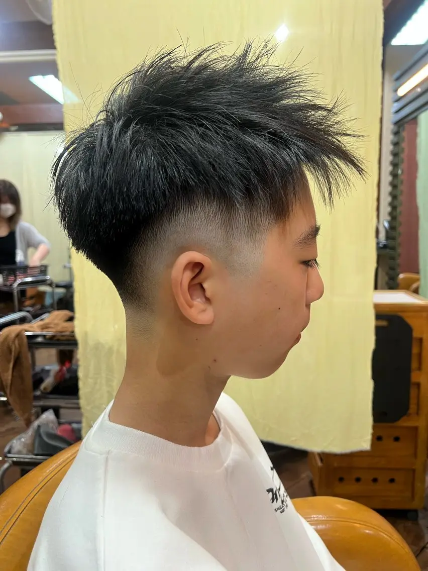 メンズ フェードカット カット 奥田 勝亮のヘアスタイル