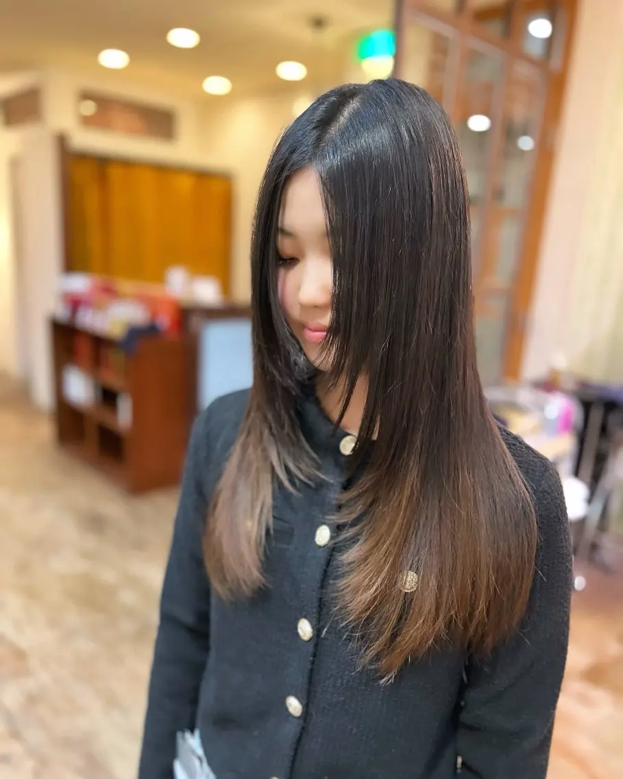 ロング ハイレイヤー レイヤーカット PON　ハイトーン ショートカット心斎橋のヘアスタイル