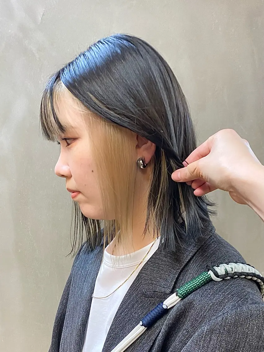 ミディアム カラー ヘアアレンジ ベージュカラー 黒髪 ホワイトベージュ ハル🌸柔色/ ブリーチなし/艶髪のヘアスタイル
