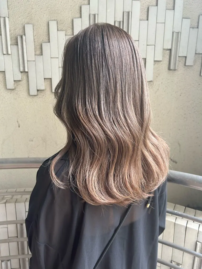 セミロング カラー バレイヤージュ オレンジ レイヤーカット 縮毛矯正/艶カラー/ ikedaのヘアスタイル