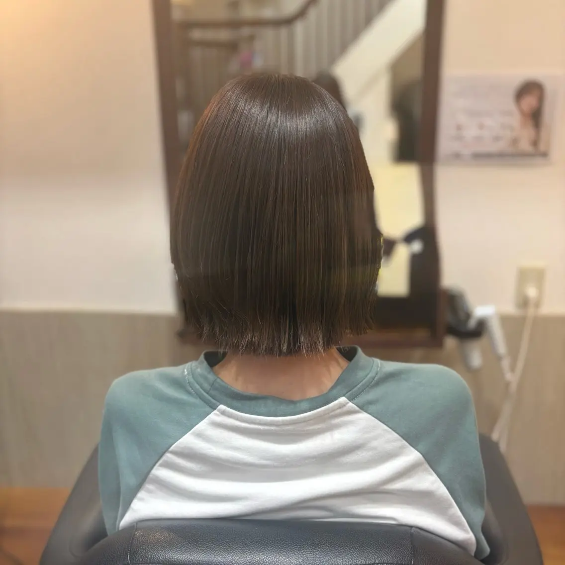 ショート ボブ くびれヘア MOLLA ✂️辻桃加のヘアスタイル
