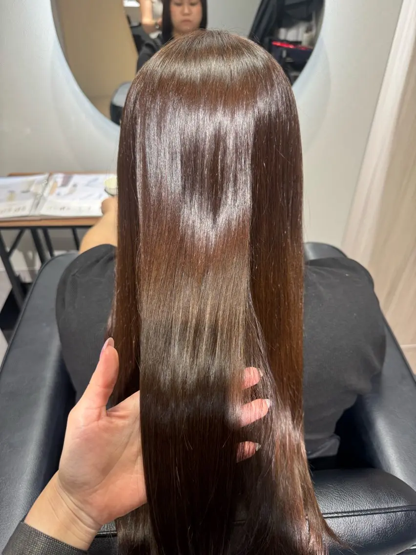 ロング ヘアカラー トリートメント 博多美容室NAVY 橋本心縮毛矯正のヘアスタイル