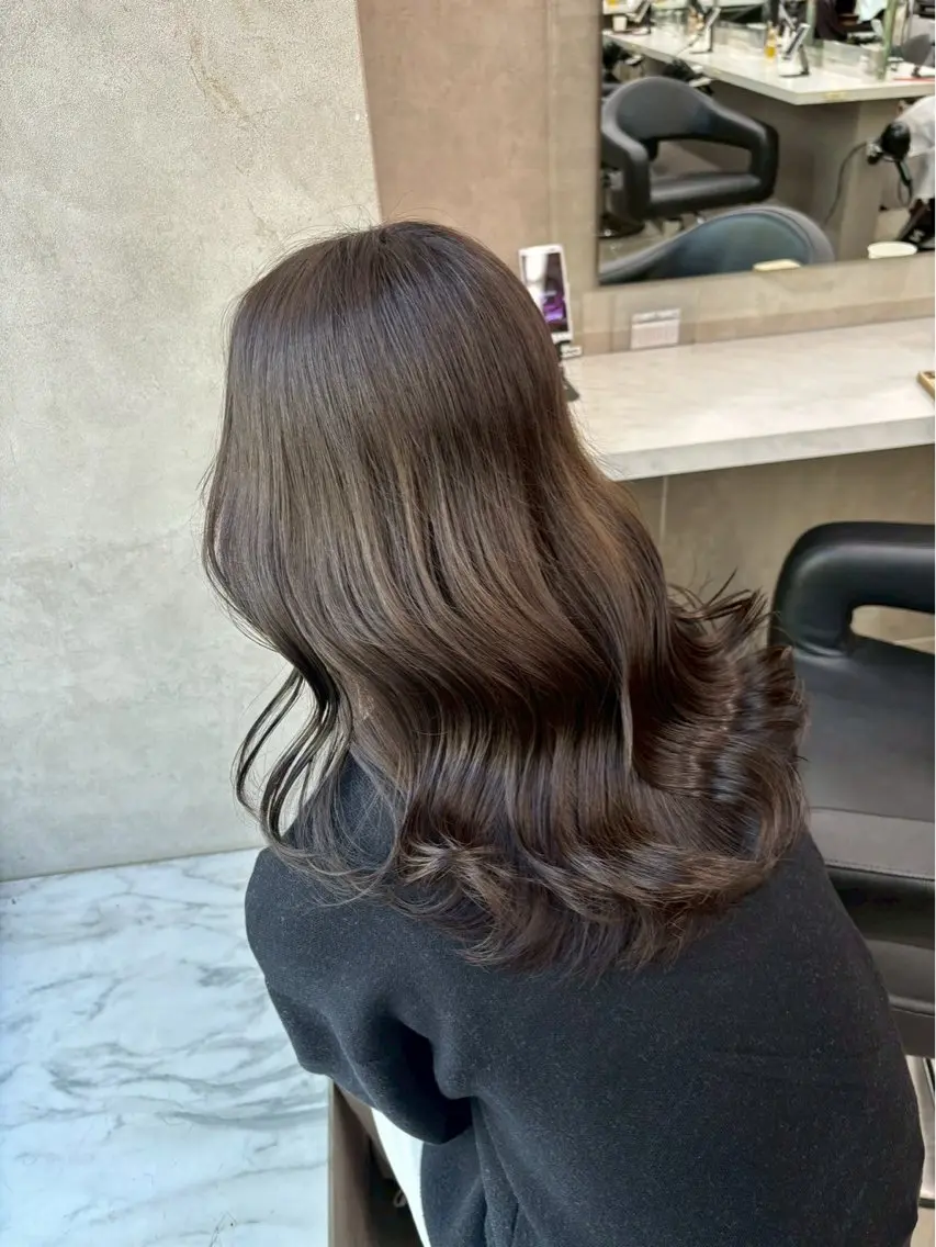 ロング カラー ヘアアレンジ カット ヘアカラー トリートメント ヘッドスパ ヘアセット 韓国ヘア/縮毛 /大人透明感🫧のヘアスタイル