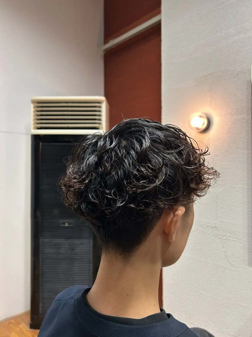 パーマ プードルパーマ パーマ ONECLIPZ 兼子　啓のヘアスタイル