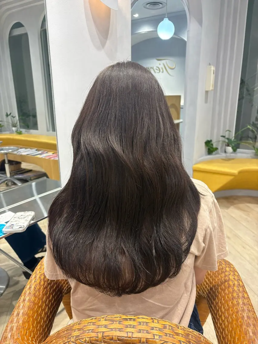 ロング ヘアカラー 水口 未唯菜のヘアスタイル