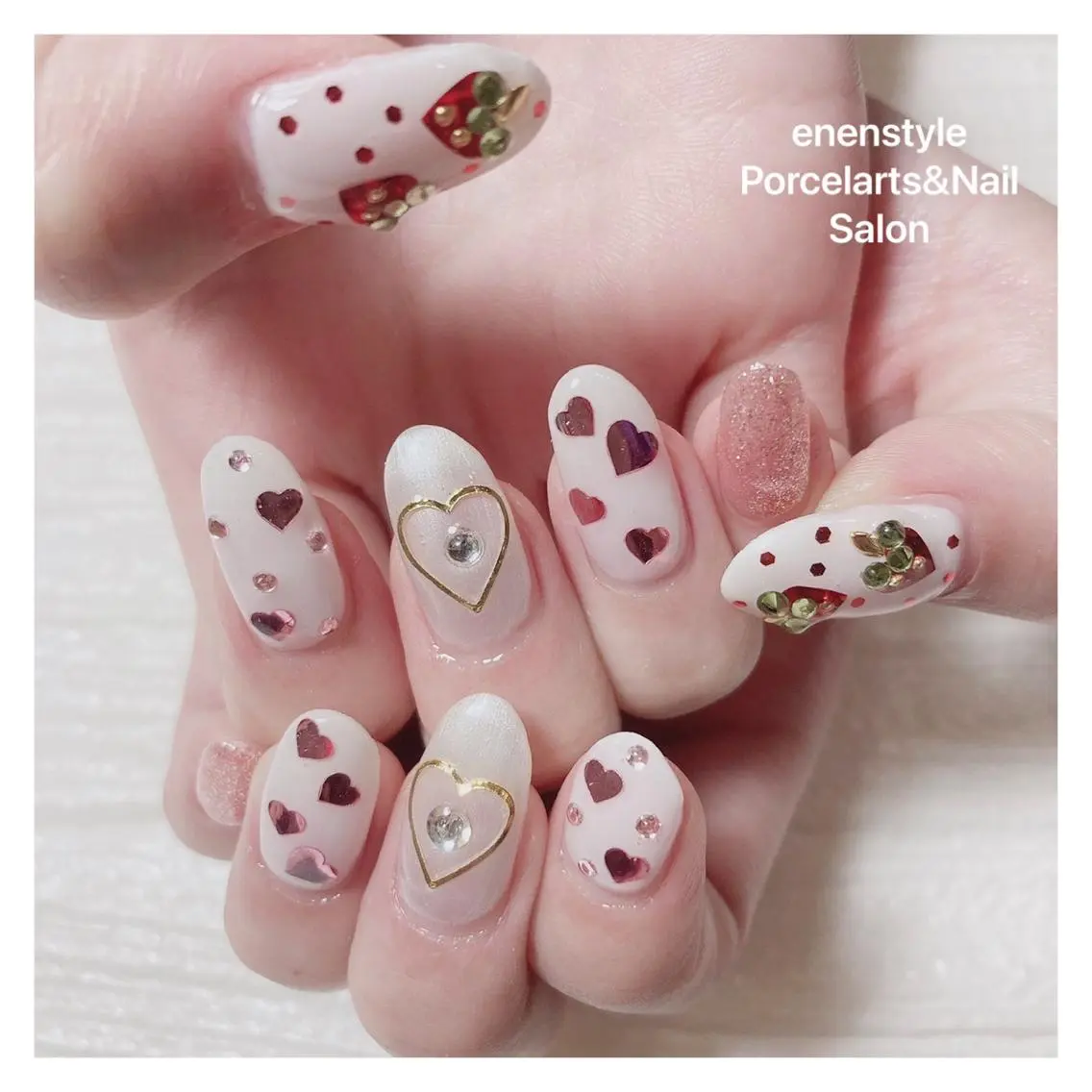 ミディアム ネイル ハンドネイル 🐾enen style 🐾のネイルデザイン