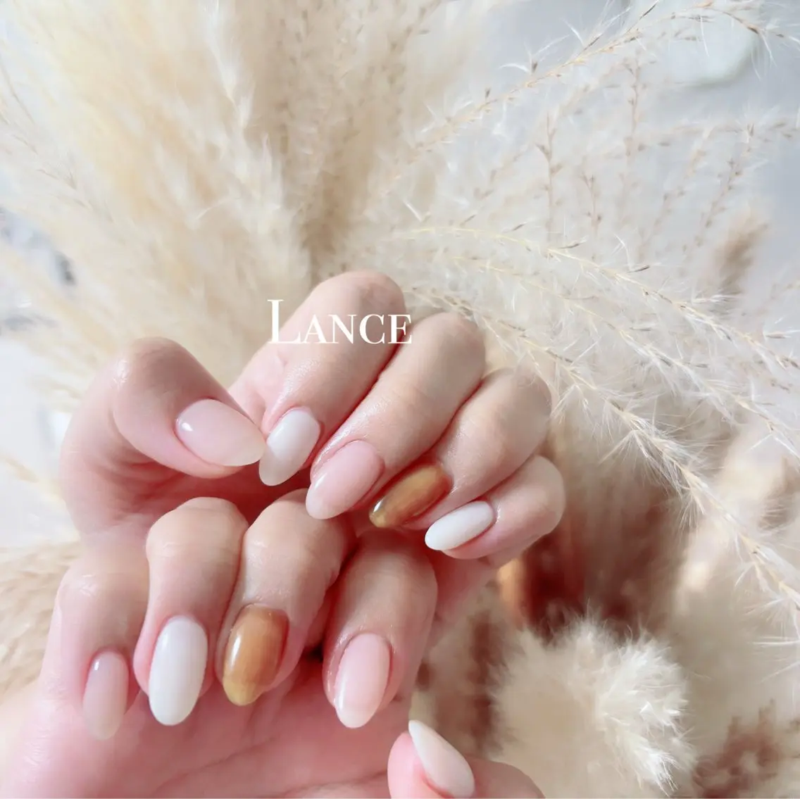 ネイル オーロラネイル フットネイル フレンチネイル キラキラネイル 韓国ネイル Lance nailのネイルデザイン